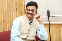 Khiladi Producer Satyanarayana Koneru Interview